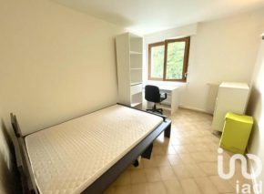 Chambre lit double proche gare et toutes commodités